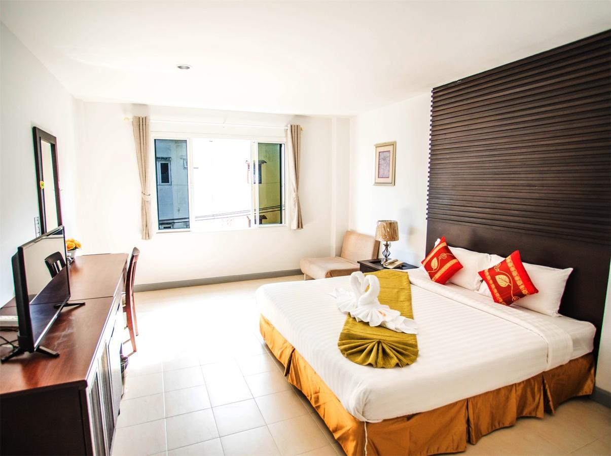 Sino House Patong Hotell Eksteriør bilde