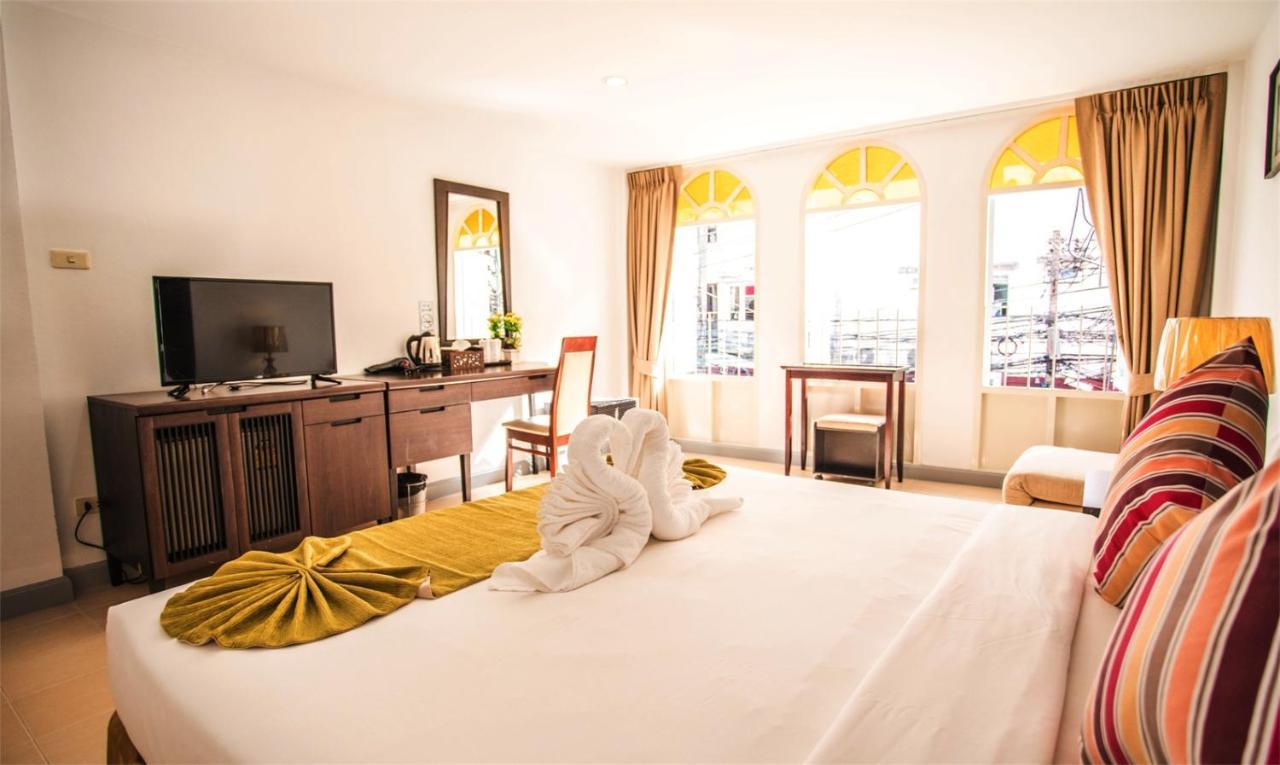 Sino House Patong Hotell Eksteriør bilde