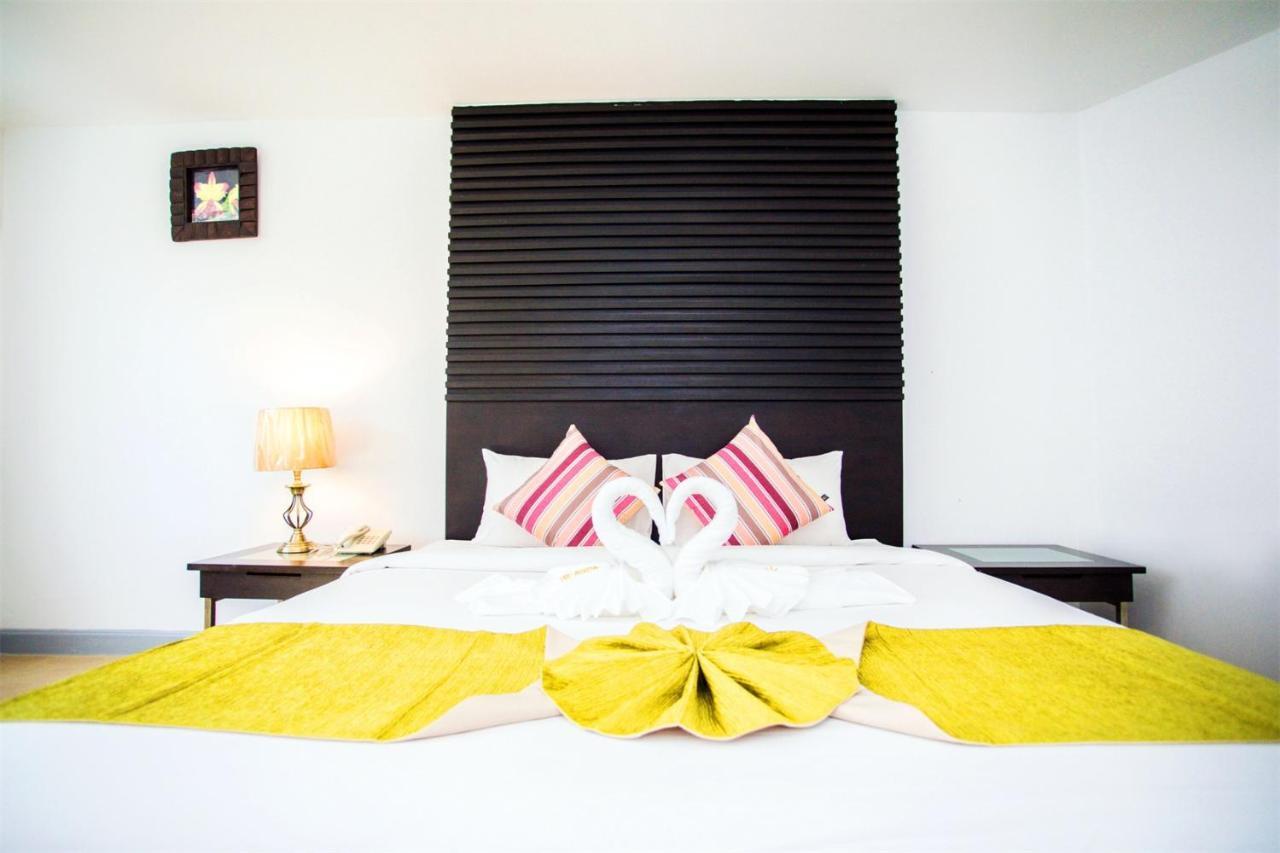 Sino House Patong Hotell Eksteriør bilde
