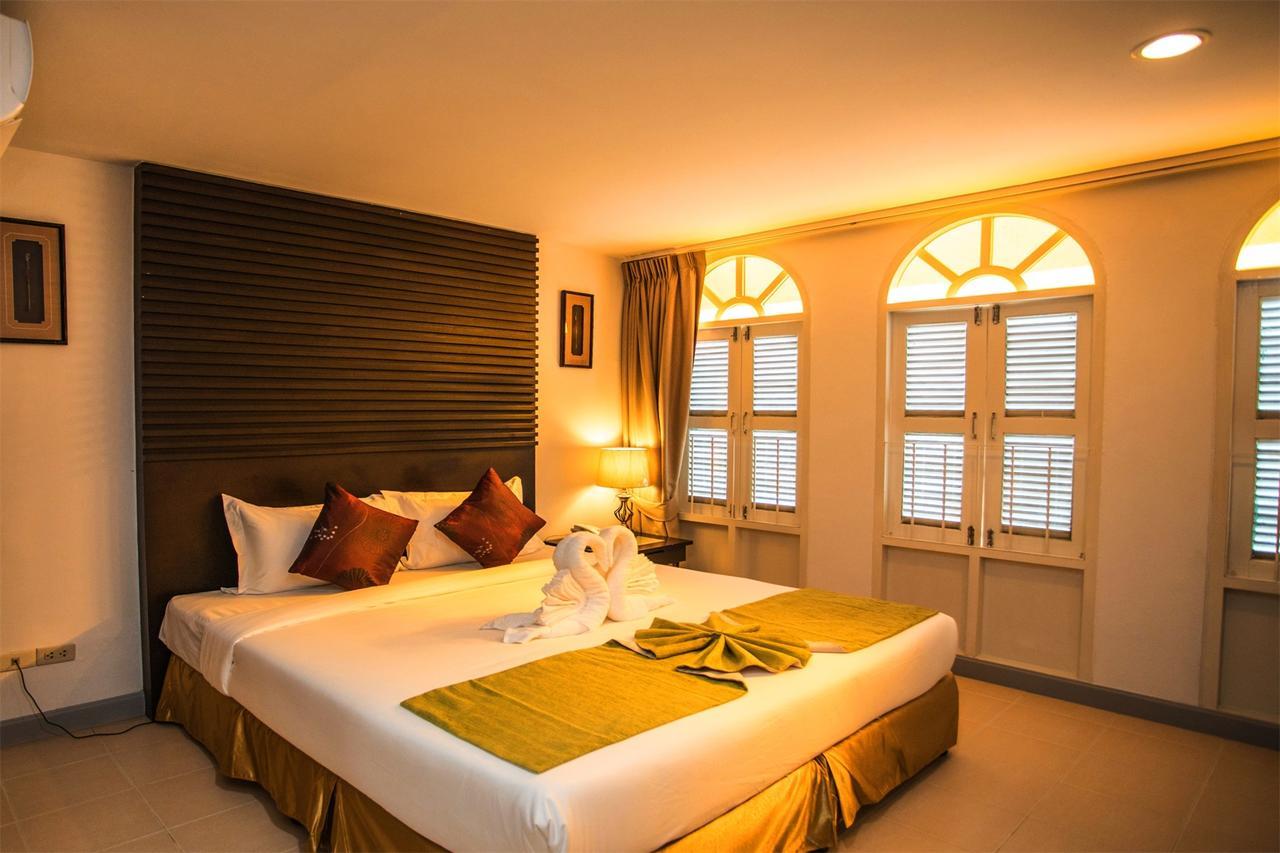 Sino House Patong Hotell Eksteriør bilde