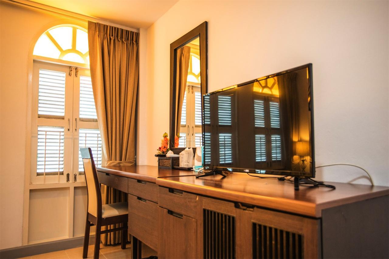 Sino House Patong Hotell Eksteriør bilde