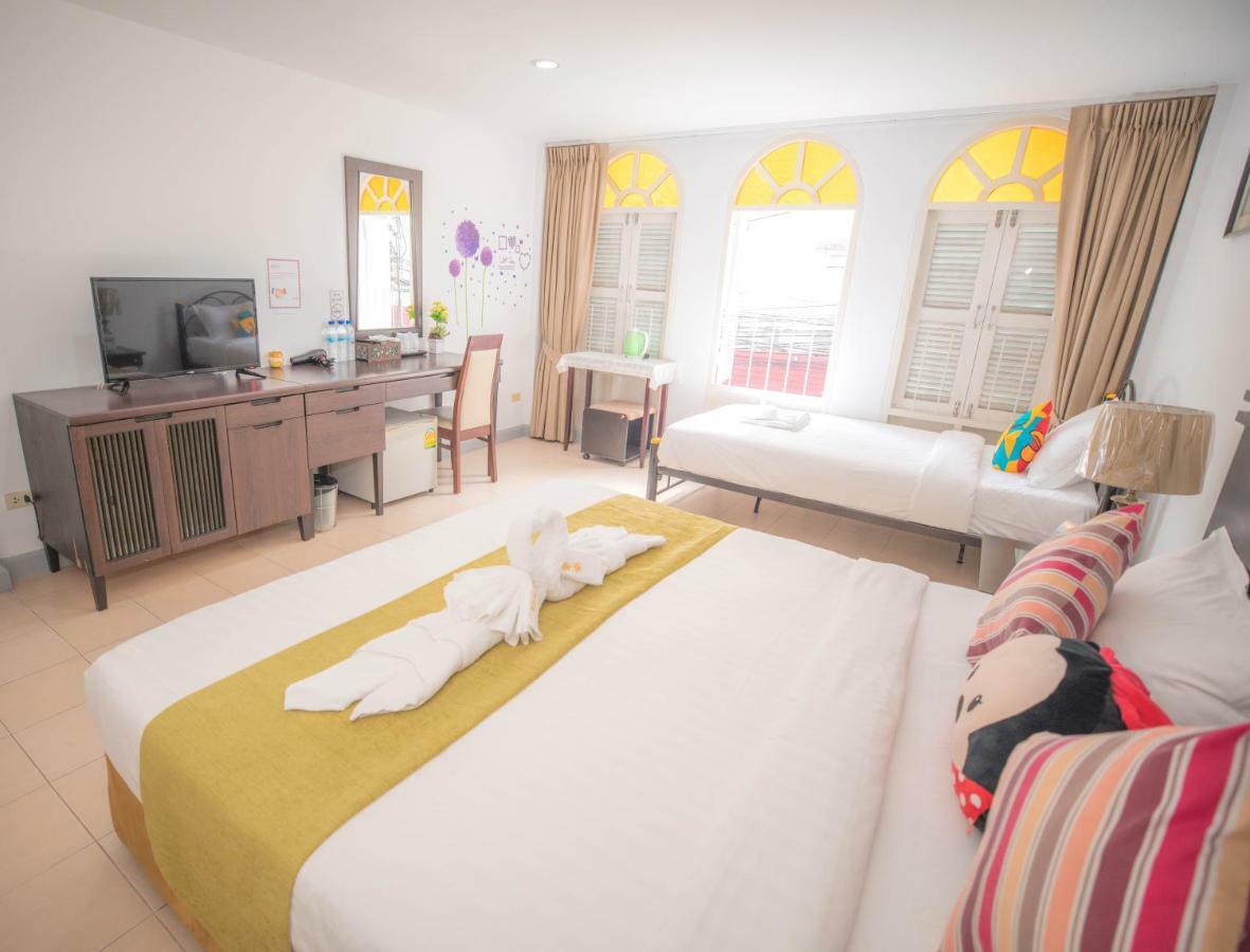 Sino House Patong Hotell Eksteriør bilde