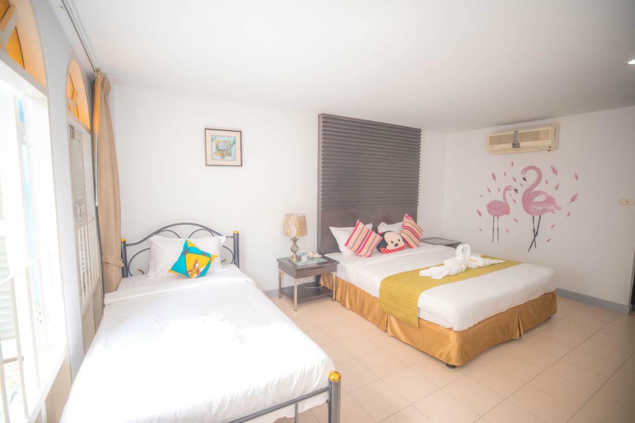 Sino House Patong Hotell Eksteriør bilde