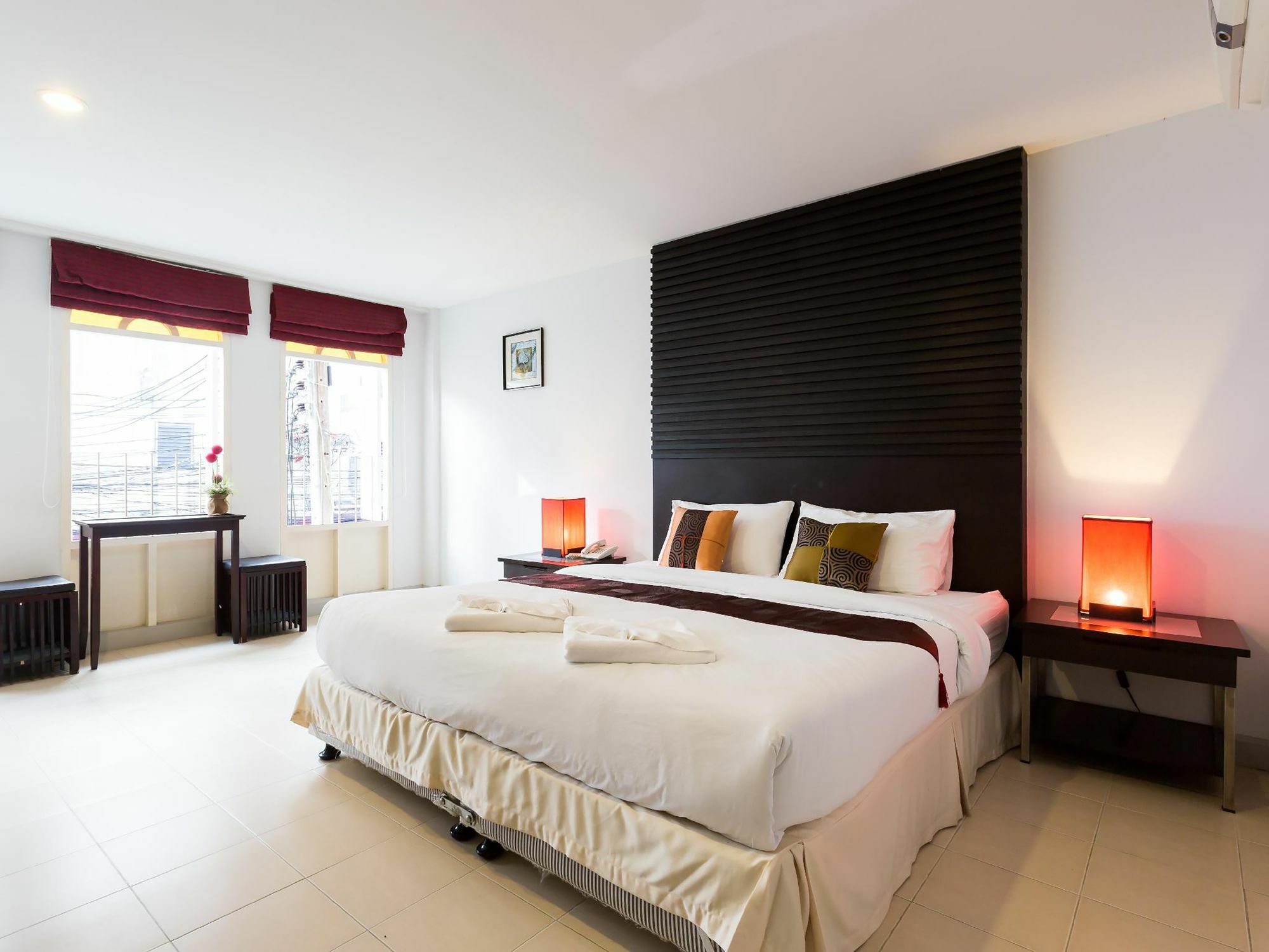 Sino House Patong Hotell Eksteriør bilde